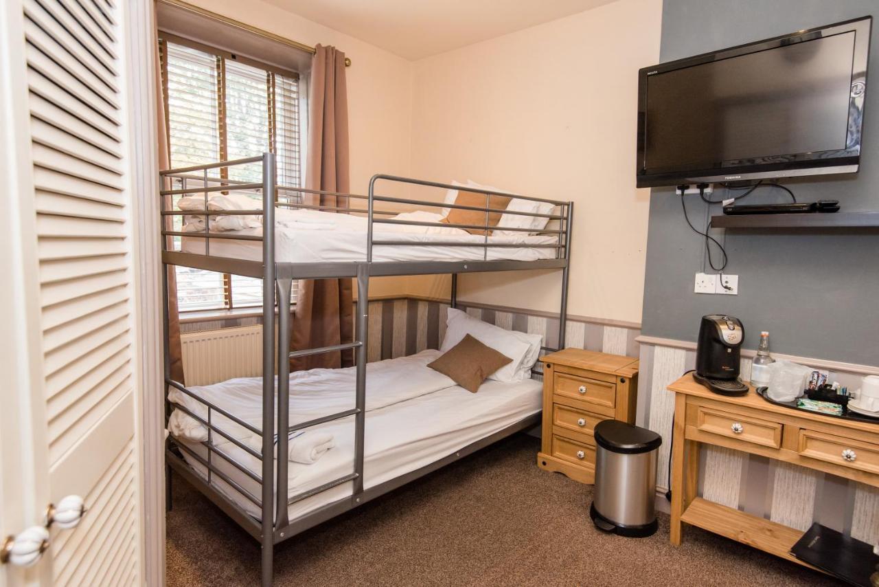 Dimple Well Lodge Hotel Wakefield Esterno foto